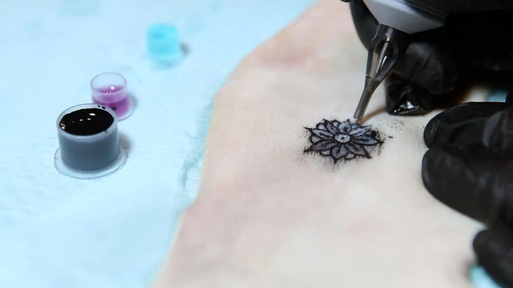 Los tatuajes llevan años normalizados. Ahora afrontan su siguiente evolución: convertirse en biosensores